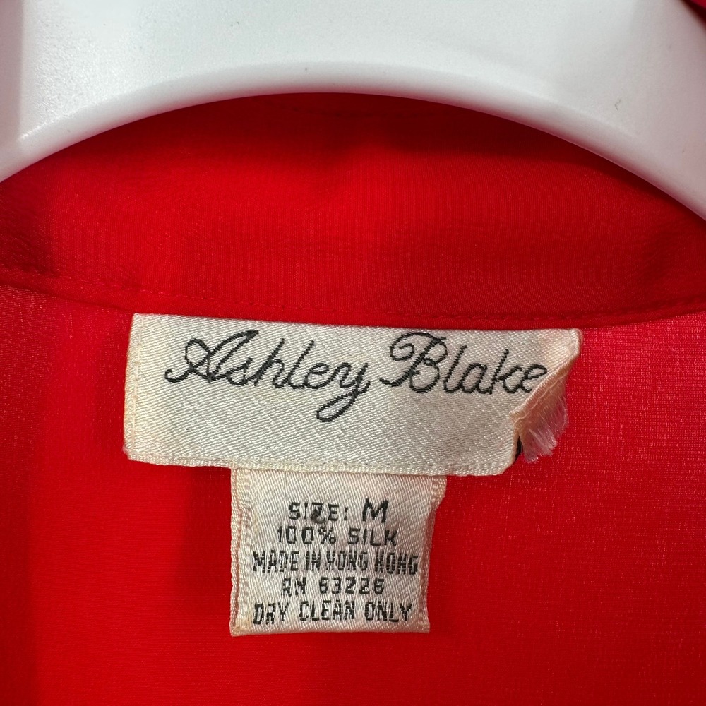 Womens Vintage Silk Blouse Size M Red Minimalist Old Money Red Lightweight - Picture 3 of 6
